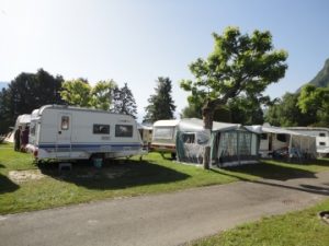 Emplacement camping Rive Bleue